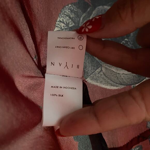 NWOT Biyan Red Rose Print 100% Silk Maxi Dress Romantic Flowy Women's size Small - Picture 14 of 15